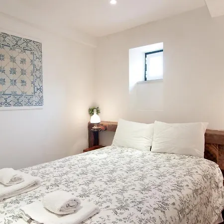 Alfama River Apartment *