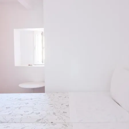 Alfama River Apartment